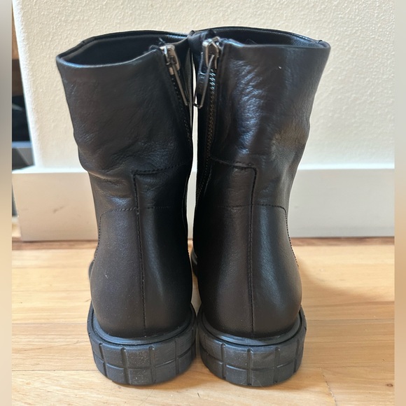 NWT- Bueno Women’s Boots - Picture 6 of 7